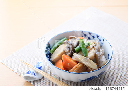 家庭料理の定番 野菜の煮物 118744415