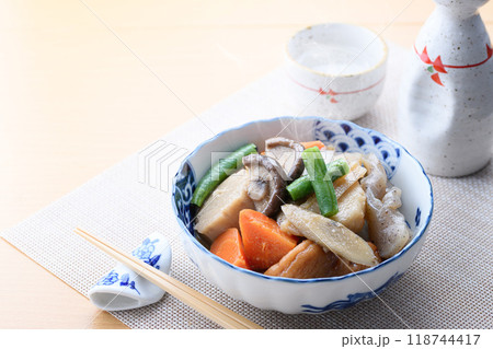 家庭料理の定番 野菜の煮物 118744417