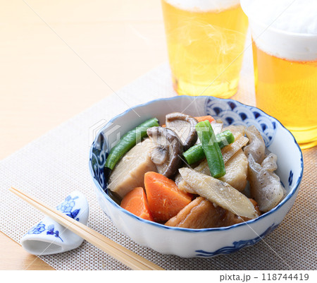 家庭料理の定番 野菜の煮物 118744419