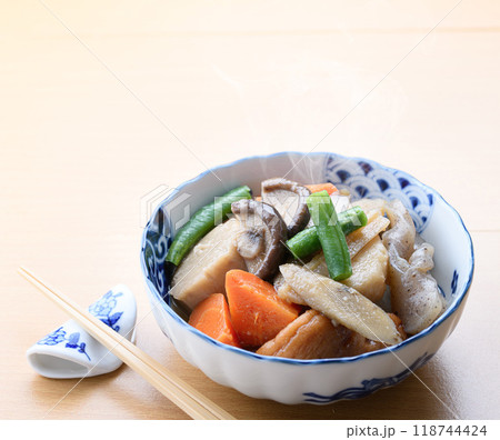 家庭料理の定番 野菜の煮物 家庭料理の定番 野菜の煮物 118744424