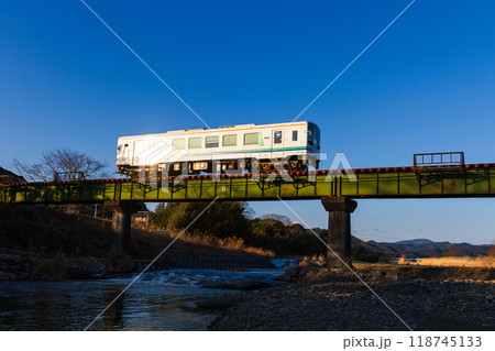 静岡県掛川市本郷 天竜浜名湖鉄道と沿線の風景 静岡県掛川市本郷 天竜浜名湖鉄道と沿線の風景 118745133