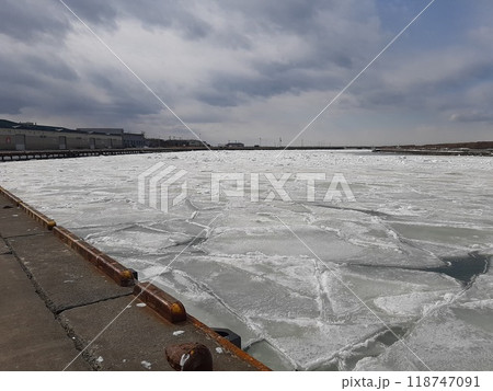 流氷 氷 北海道の景色 北海道 道東 流氷 氷 北海道の景色 北海道 道東 118747091