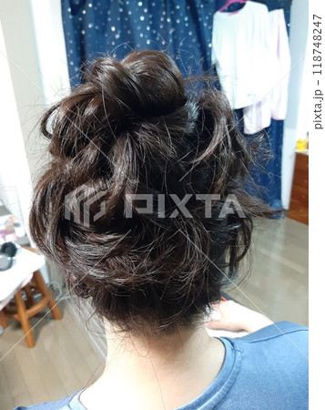 女性の髪形 後ろ姿 ヘアアレンジ ヘア 女性の髪形 後ろ姿 ヘアアレンジ ヘア 118748247