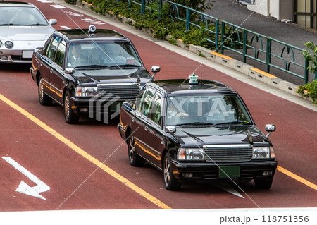 タクシー 118751356