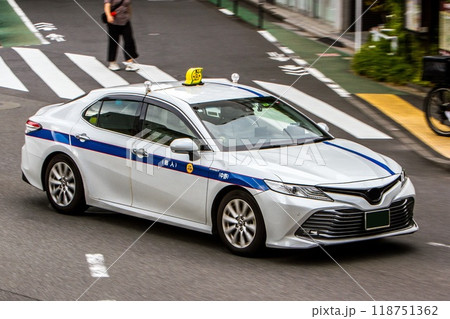 個人タクシー 118751362