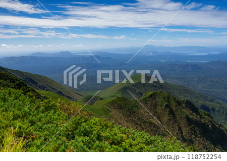 百名山斜里岳登山 斜里岳からの摩周湖と屈斜路湖 百名山斜里岳登山 斜里岳からの摩周湖と屈斜路湖 118752254