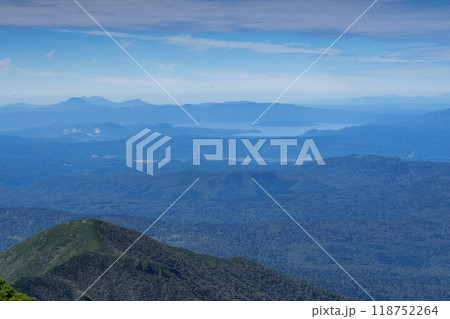 百名山斜里岳登山 斜里岳からの摩周湖と屈斜路湖　 118752264