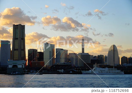 横浜みなとみらい 118752698