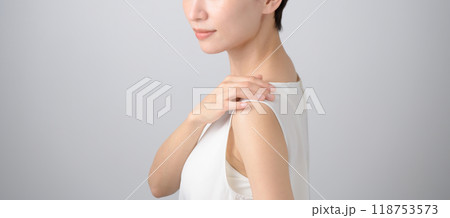 肌の綺麗な女性 肌の綺麗な女性 118753573
