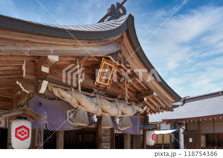 〈島根県〉八重垣神社 御社殿(拝殿) 〈島根県〉八重垣神社 御社殿(拝殿) 118754386