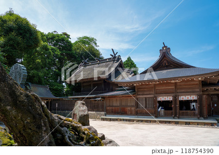 〈島根県〉八重垣神社　御社殿（拝殿） 118754390