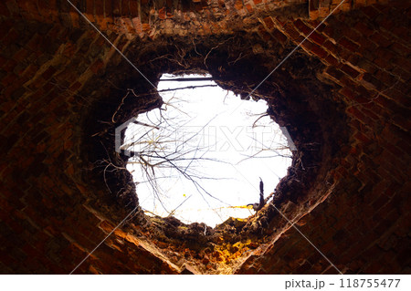 The old ruins of the collapsed walls with gates and windows Staroselskiy castle in Stare Selo in the Lviv region in Ukraine The old ruins of the collapsed walls with gates and windows Staroselskiy castle in Stare Selo in the Lviv region in Ukraine 118755477
