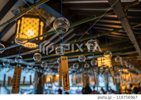 袋井可睡齋の風鈴のある風景 118756967