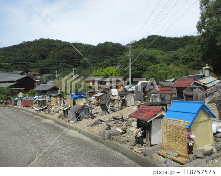 香川県・志々島の埋め墓 118757525