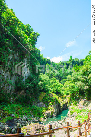 真夏の高千穂峡 118758334