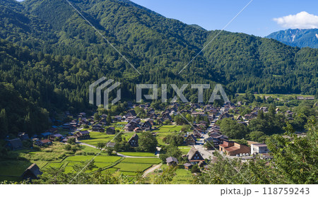 白川郷の美しいパノラマ風景 118759243