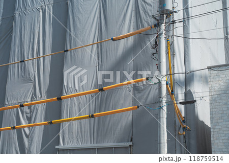 建設現場と電線防護管 118759514