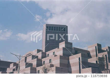 高層ビル街 高層建築 高層階 118759698