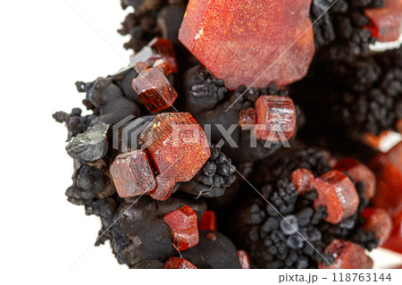 Macro mineral stone Vanadinite on a white background 118763144
