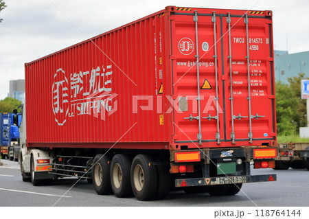 トレーラートラック　イメージ 118764144