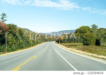 A beautiful view of mountains in White Mountain National Forest. 118764658