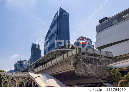 タイ・バンコク BTSプロンポン駅 / Phrom Phong station, Bangkok 118764989