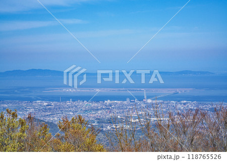 【和泉葛城山展望台より関西国際空港】 大阪府貝塚市切畑 【和泉葛城山展望台より関西国際空港】 大阪府貝塚市切畑 118765526
