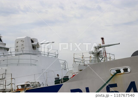 拠点機能強化型の巡視船… 『はてるま』型の30mm単装機銃と放水銃 118767540