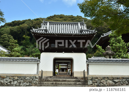 仏徳山興聖寺　山門(京都府宇治市) 118768181