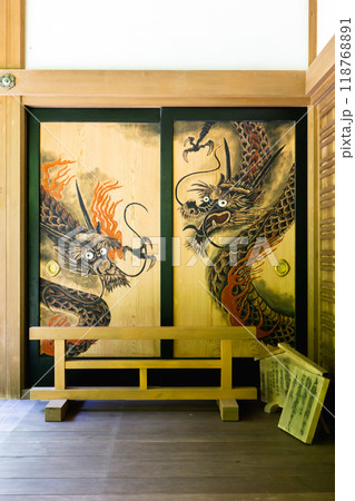 滋賀県愛知郡愛荘町　金剛輪寺（湖東三山）　明寿院　書院（双竜） 118768891