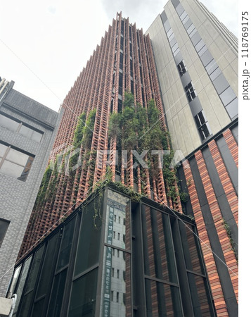万世橋付近の街並み　万世橋出張所・区民館　JR神田万世橋ビル　マーチエキュート 118769175