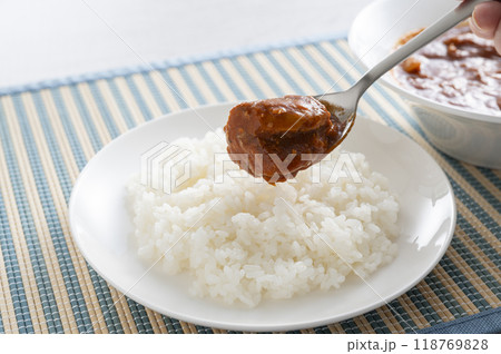 おいしいサバ缶カレーライス 118769828