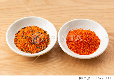 一味唐辛子と七味唐辛子 118770531