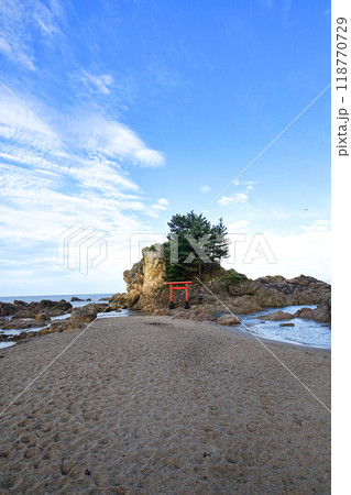 国定指定名勝及び天然記念物　笹川流れの風景　弁天岩 118770729