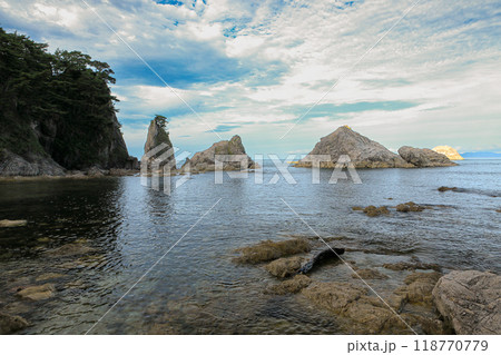 国定指定名勝及び天然記念物　笹川流れ眼鏡岩海岸展望台からの風景　 118770779