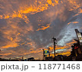 雨上がりの夕焼け 118771468