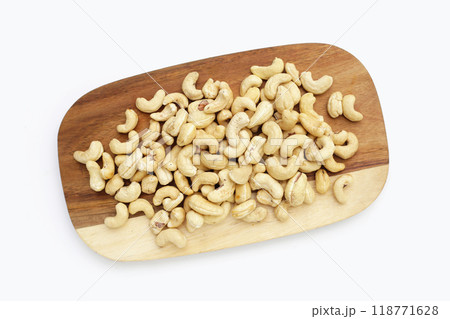 Cashew nuts on white background. 118771628