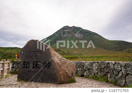 北海道　知床峠 118771703