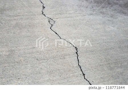 Crack concrete floor texture background. 118771844