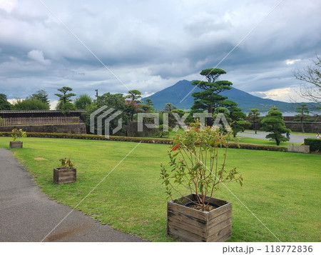 仙厳園と櫻島の風景 118772836