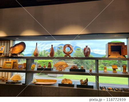 仙厳園と櫻島の風景 仙厳園と櫻島の風景 118772939