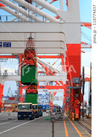 青海コンテナ埠頭　イメージ 118774837