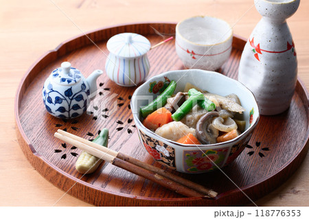 家庭料理の定番 煮物 118776353