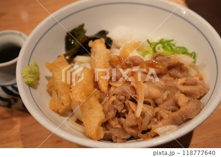 日本料理 福岡 名物 ごぼ天 うどん 日本料理 福岡 名物 ごぼ天 うどん 118777640