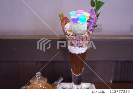 クリーム パフェ クリーム パフェ 118777839