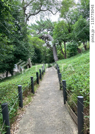 兵庫県指定文化財 猪名野古墳群を代表する御願塚古墳 前方後円墳 兵庫県指定文化財 猪名野古墳群を代表する御願塚古墳 前方後円墳 118778048