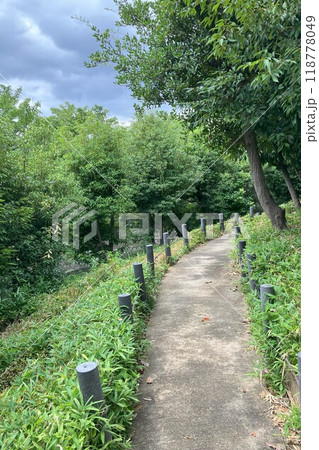 兵庫県指定文化財 猪名野古墳群を代表する御願塚古墳 前方後円墳 兵庫県指定文化財 猪名野古墳群を代表する御願塚古墳 前方後円墳 118778049