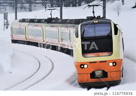 E653系いなほ色　上越線 118778938