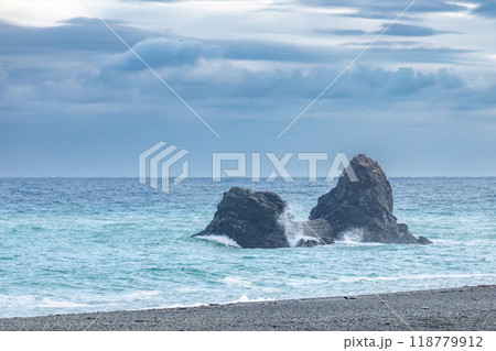 親不知　投げ岩 118779912