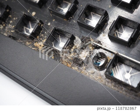 ゴミが溜まったキーボード・1 ゴミが溜まったキーボード・1 118782867